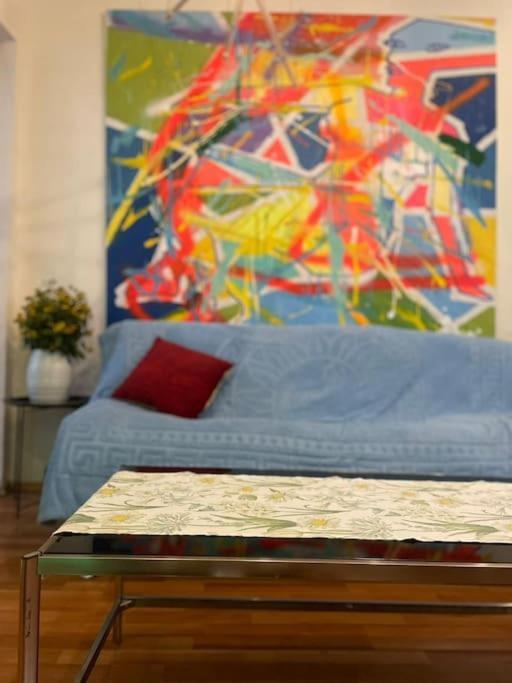 Apartment Cozy Art House In An Old